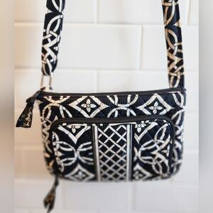 Vera Bradley Black & White Hipster Crossbody Purse in Concerto